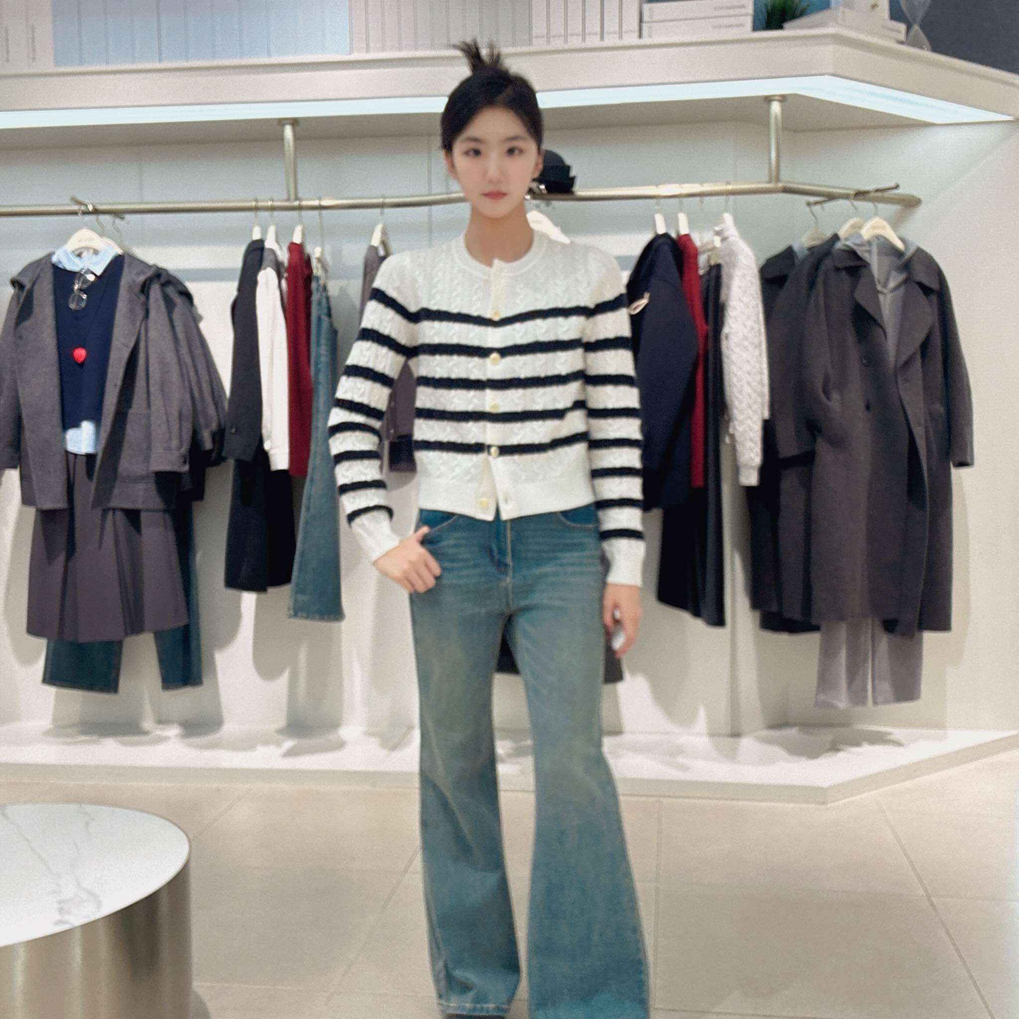 诗凡黎女士简约时尚针织衫3FA332901R