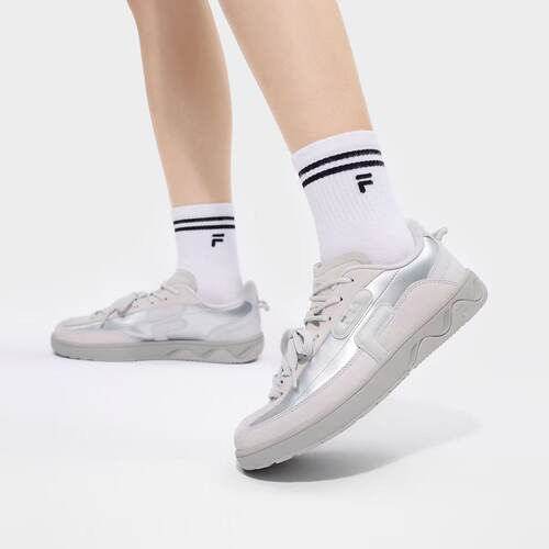 FILA FUSION女子潮流运动板鞋T12W622915F