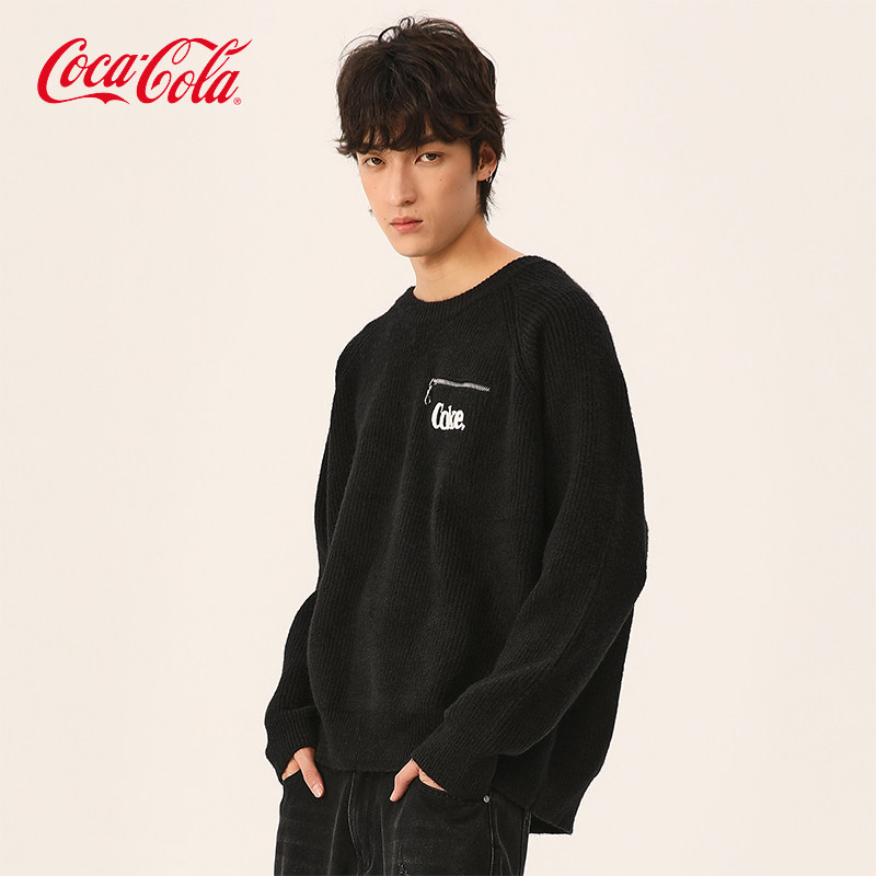 可口可乐Coke系列毛衣男拉链口袋字母刺绣插肩针织圆领上衣