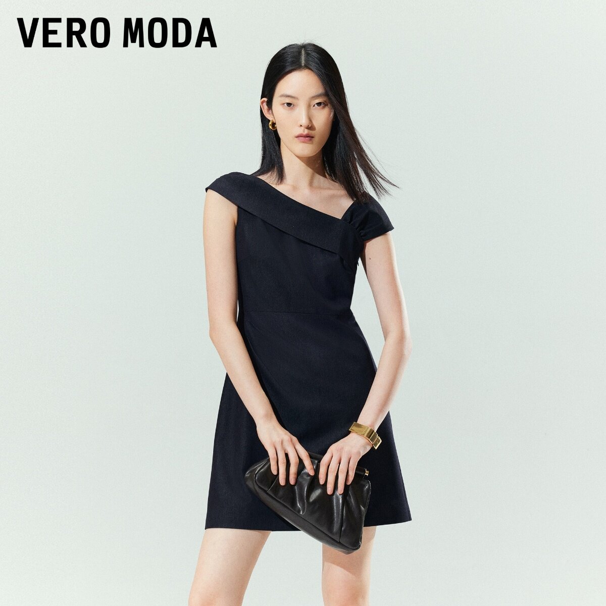 Vero Moda连衣裙2026秋季领牛仔腰部压褶A字短裙32636Z002