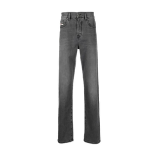 DIESEL/迪赛男士牛仔裤背面Logo刺绣水洗直筒A05156-09D49