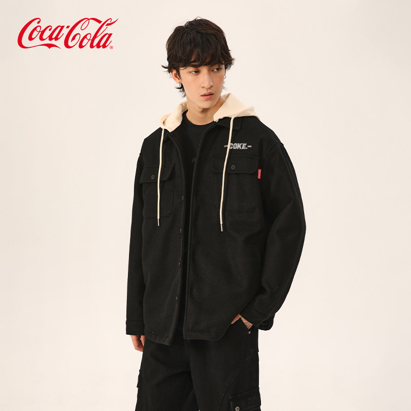 可口可乐Coke系列 工装口袋字母刺绣可拆卸帽休闲呢料棉服外套男