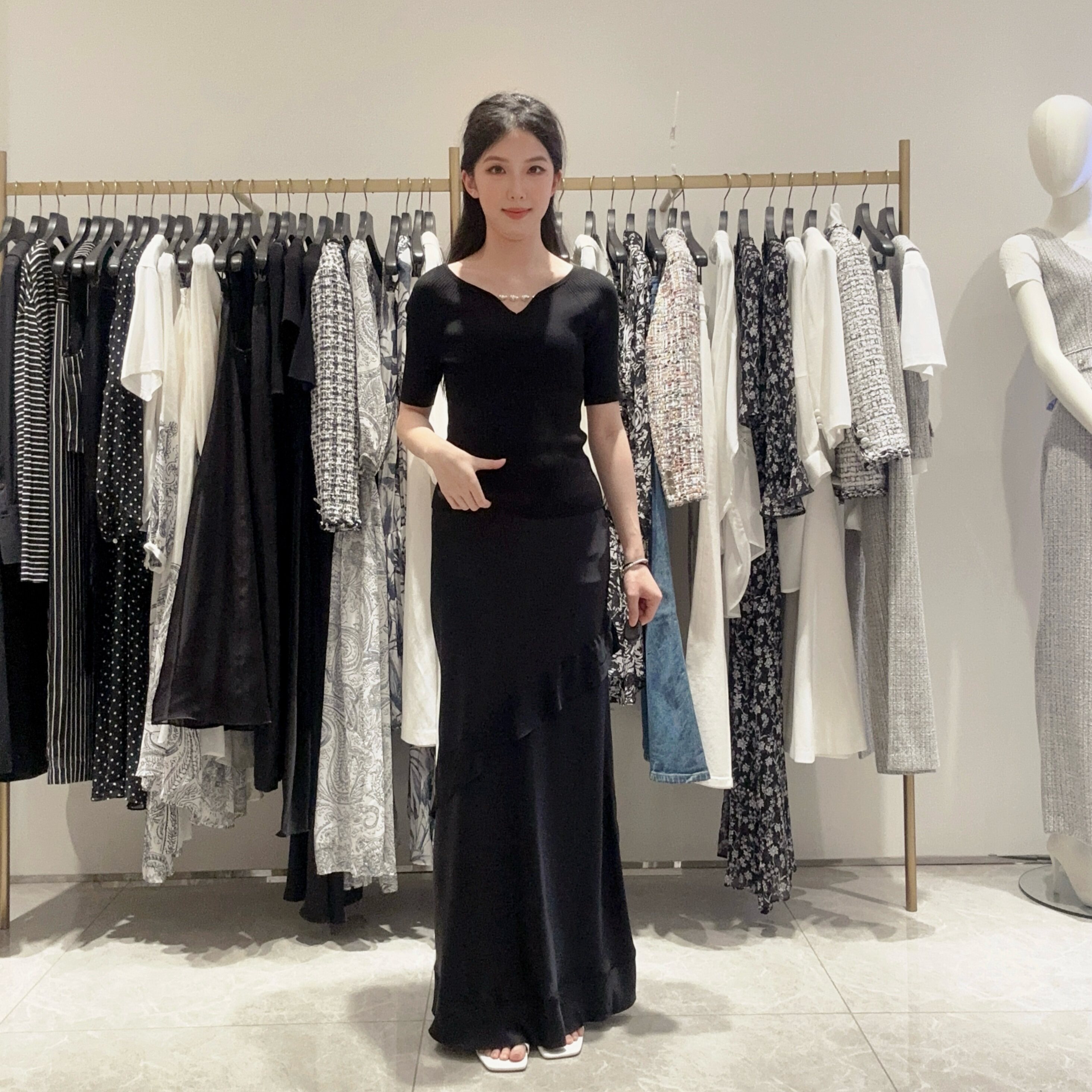 PESARO女士简约时尚半身裙子41098P02