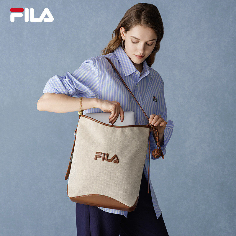 单肩包|FILA 斐乐女包提包电脑大容量挂件水桶斜挎包F13W623163F