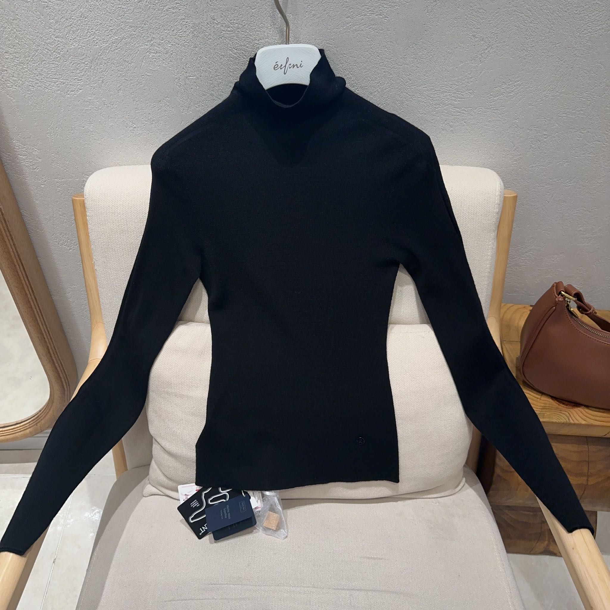 伊芙丽 女士简约时尚毛针织衫1EA633372