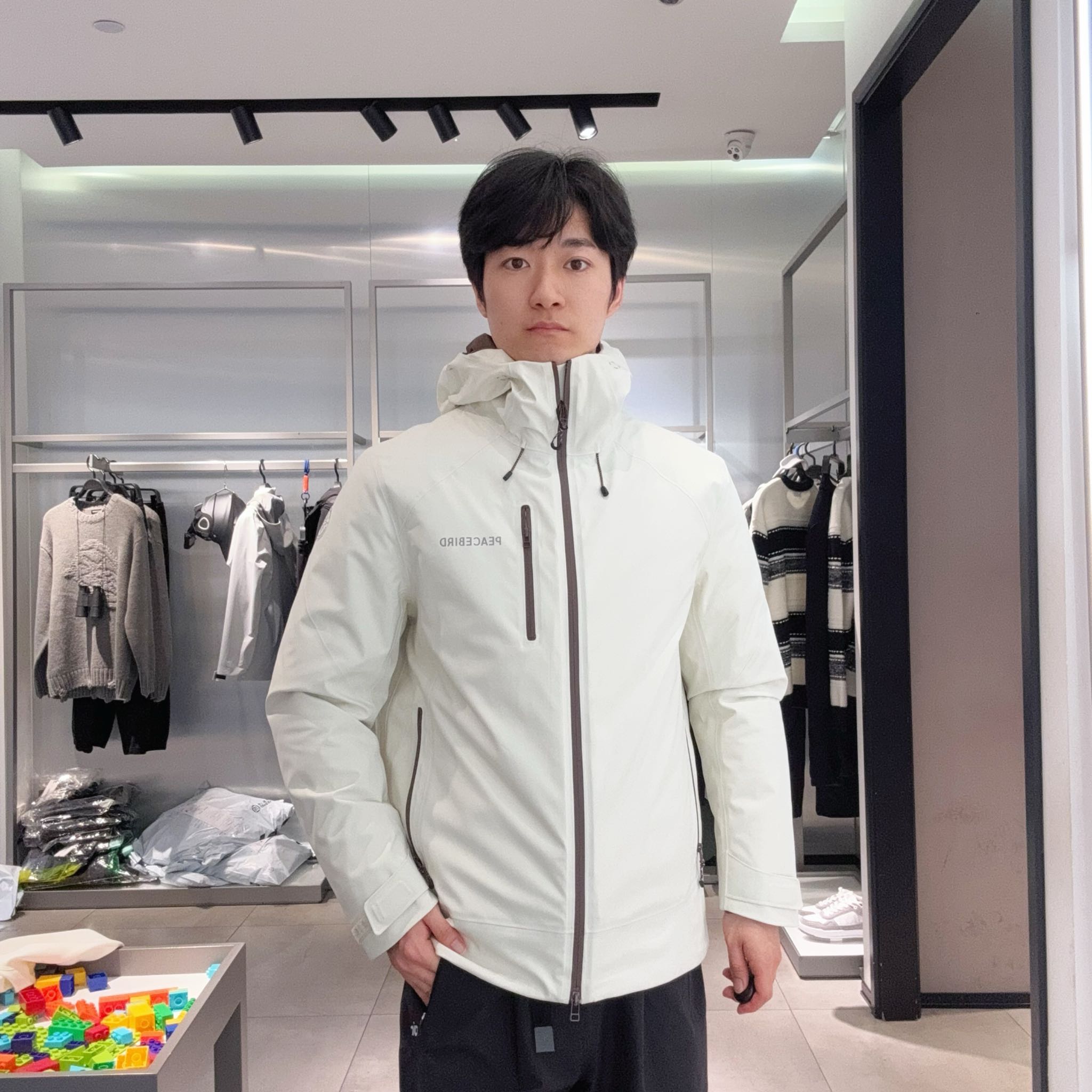 太平鸟男士简约时尚夹克B2BCE440B