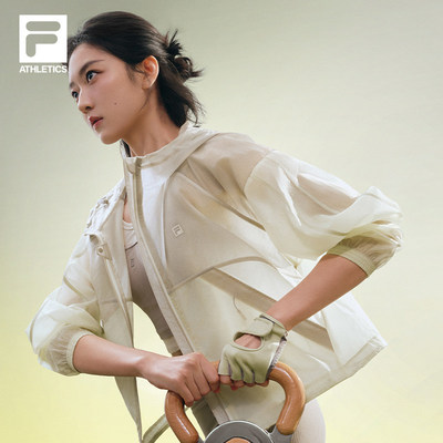 孙千同款FILA斐乐官方女梭织外套2026夏新款连帽上衣A11W621708F