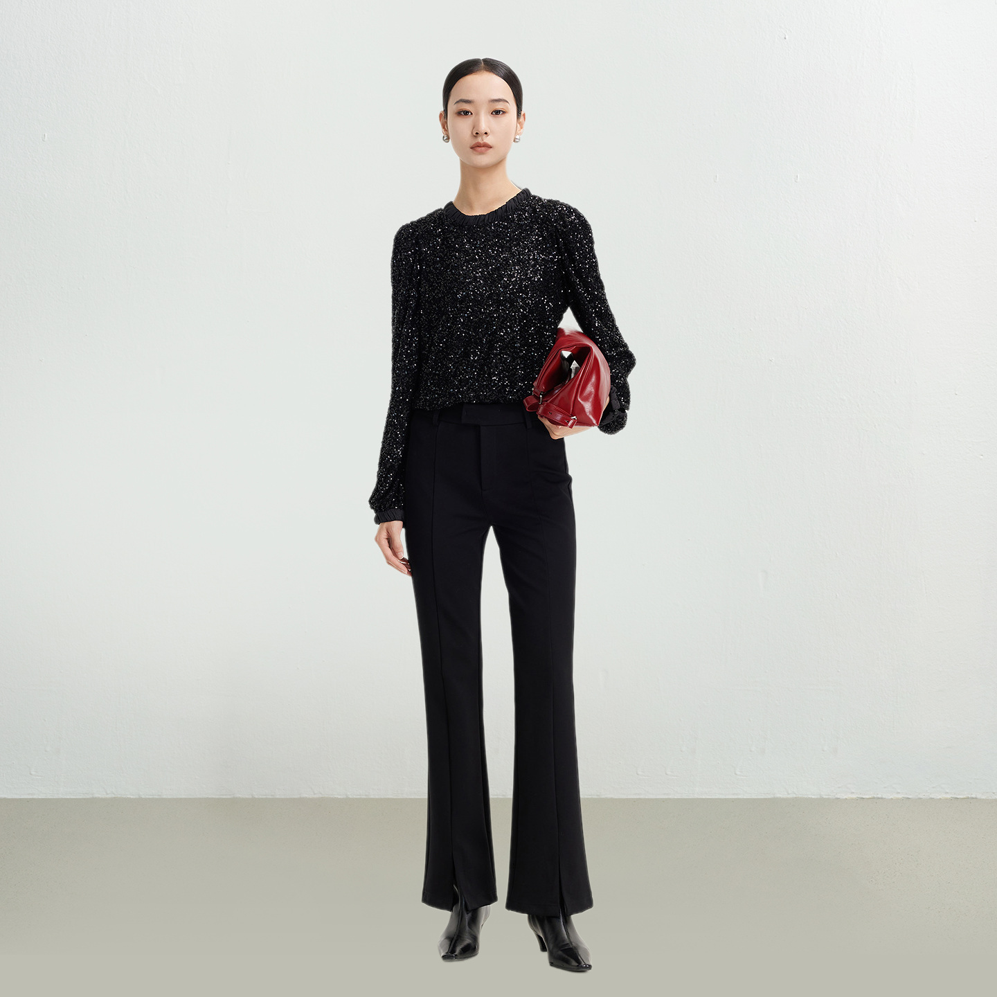 迪赛尼斯2025年冬季通勤气质显瘦微喇裤黑色高腰休闲裤女