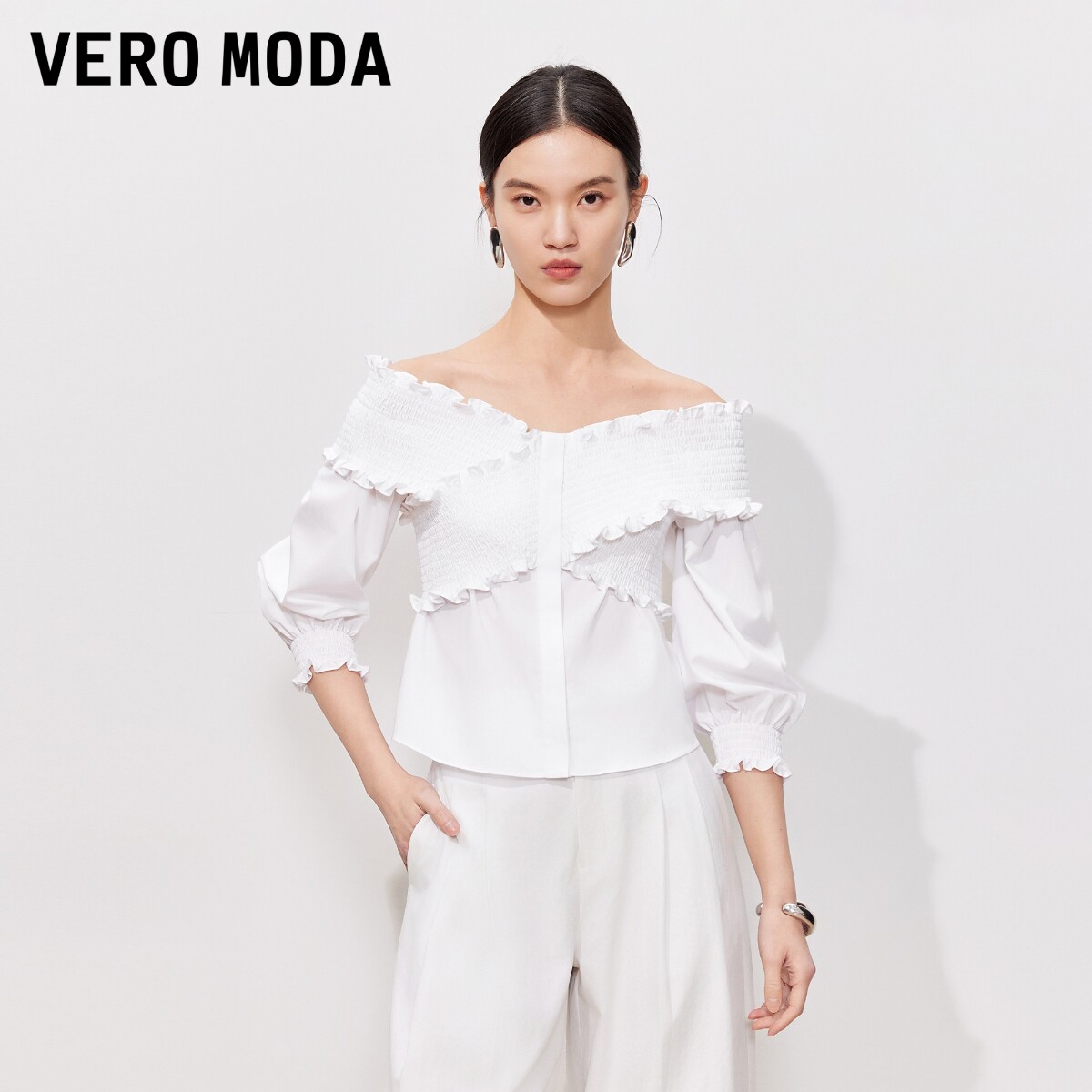 Vero Moda衬衫女2026夏季新款松紧一字V领笼袖上衣326231001