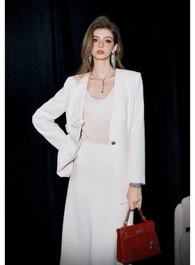 CHICHY洋派千金白色精致高级感西装外套CC2N002261（不含半裙）