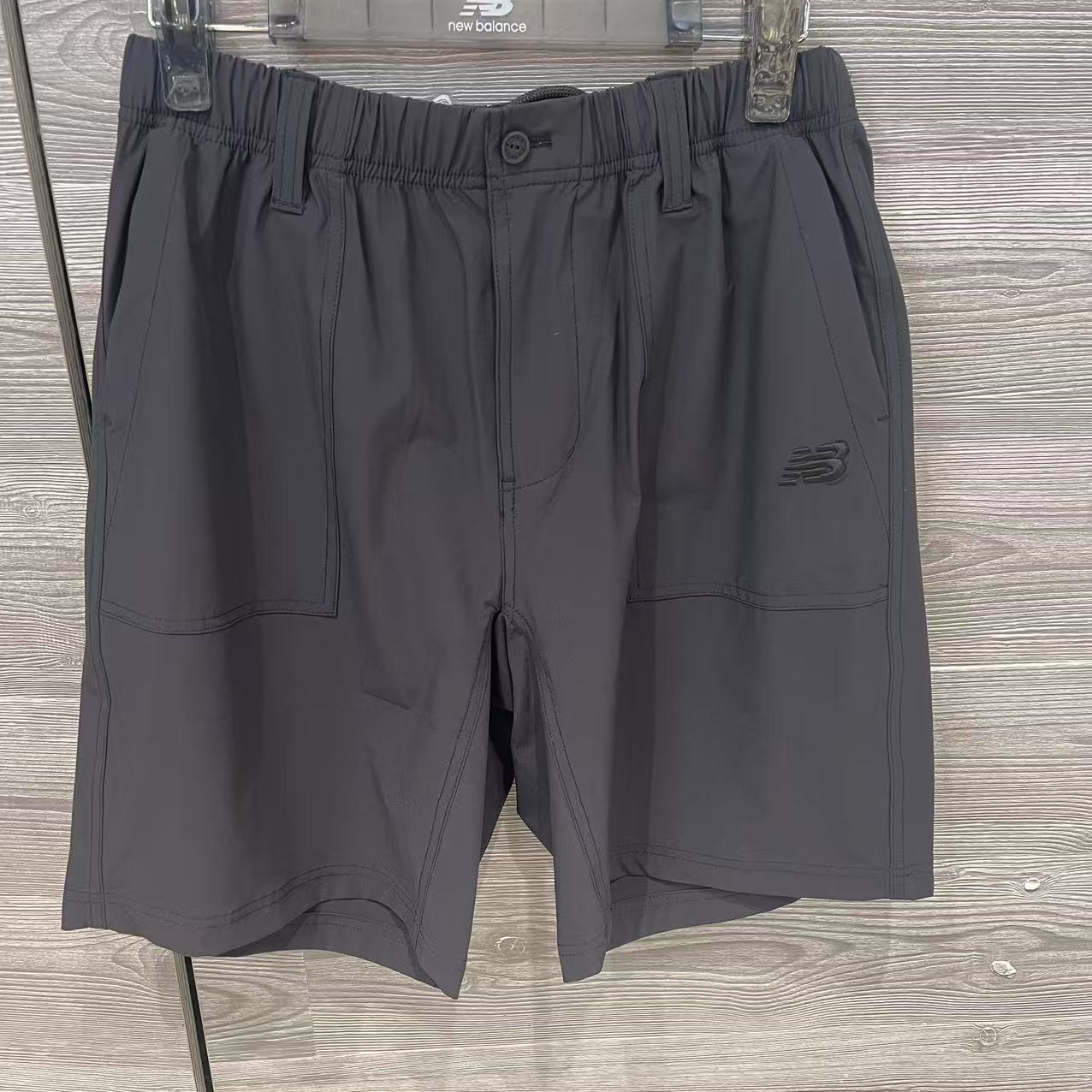 New  Balance 银泰专柜2025年夏季男款短裤NVF21231