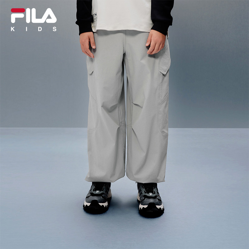 FILA KIDS斐乐童装男大童梭织长裤2026春新款儿童裤子K12B611803