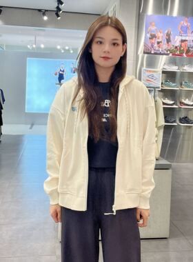 New Balance女拉链连帽外套AWJ53307