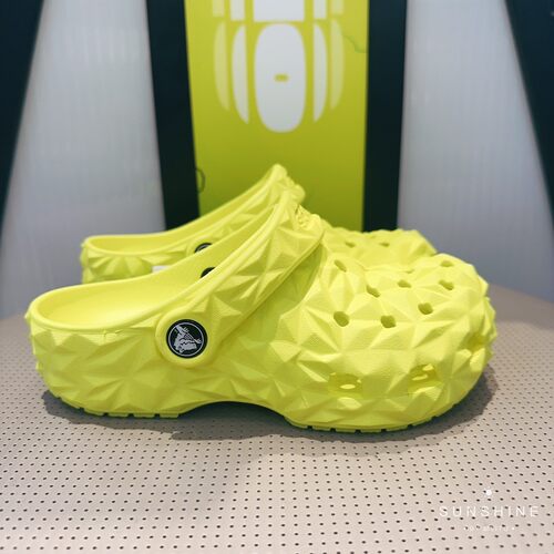 CROCS经典大童榴莲 209572-76M