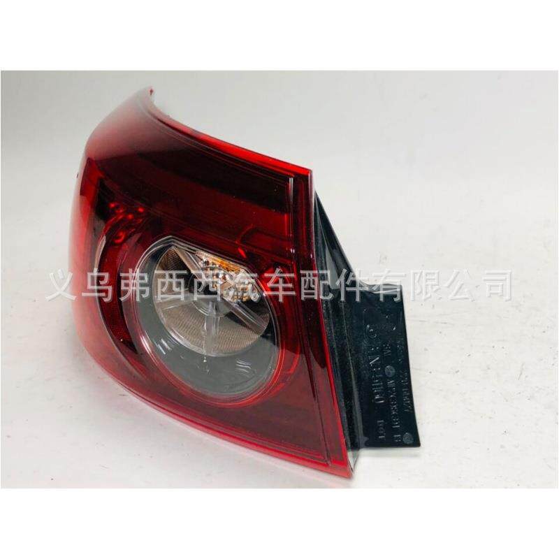 热销款汽车尾灯适用马自达M3昂克赛拉2017年外侧尾灯带LED刹车灯