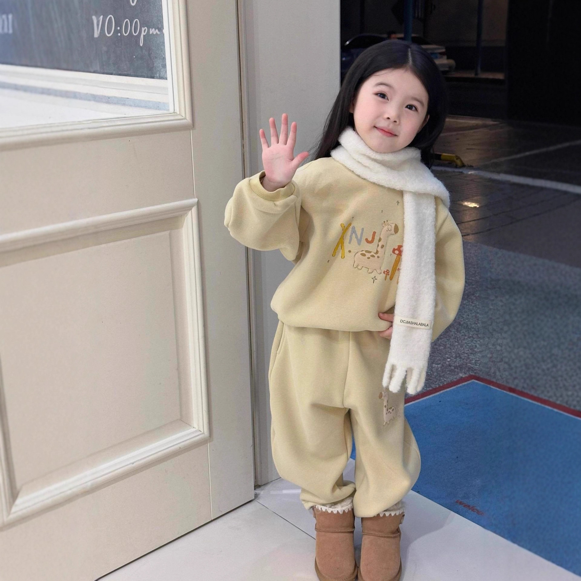 女童冬装加绒加厚卡通套装25新款儿童韩系休闲卫衣卫裤宝宝外出服