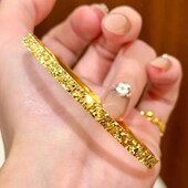 黄金色三面爆闪沙金碎冰冰素圈手镯手链手环高级感夸张不掉色女生