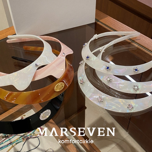 金属宽发箍爱心珍珠小花气质百搭蝴蝶结醋酸头饰 MARSEVEN 经典