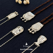 自留推荐 花卉格纹银袋编绳项链 合财袋吊坠锁骨链 ENSAGE APT702