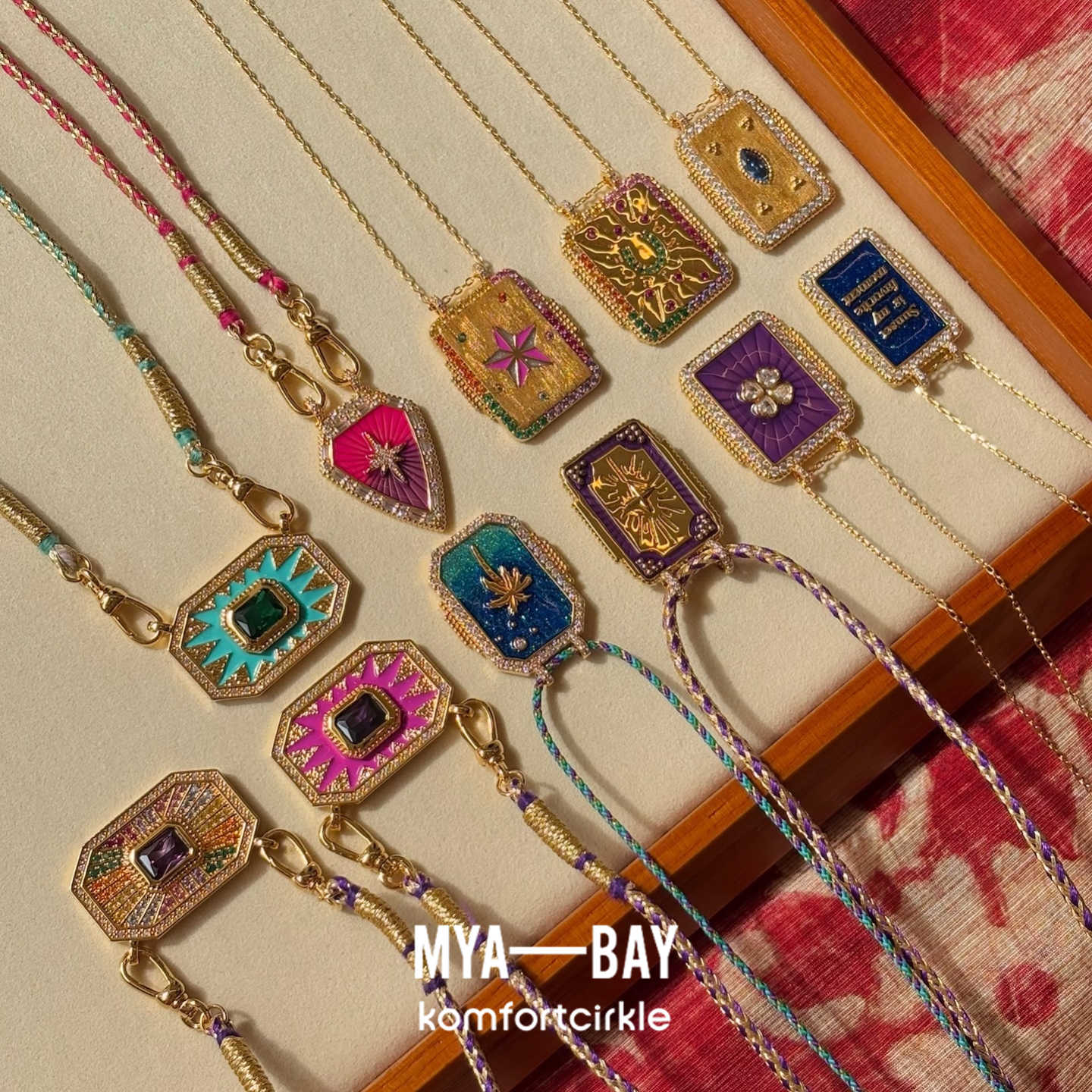 MYA BAY 双面吊坠项链 比利时小众手工编织绳彩色珐琅叠戴锁骨链