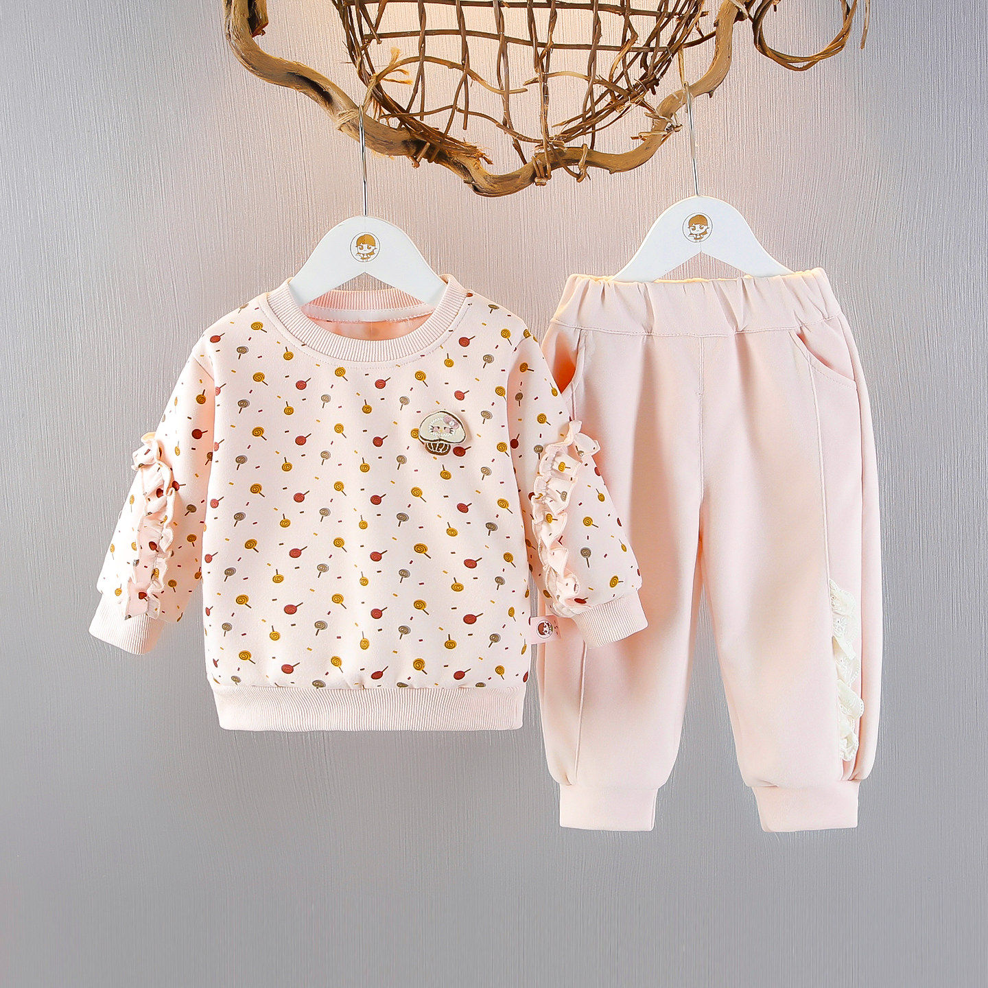 女宝宝春秋长袖卫衣两件套0-3岁女童洋气休闲运动1可爱外出服套装