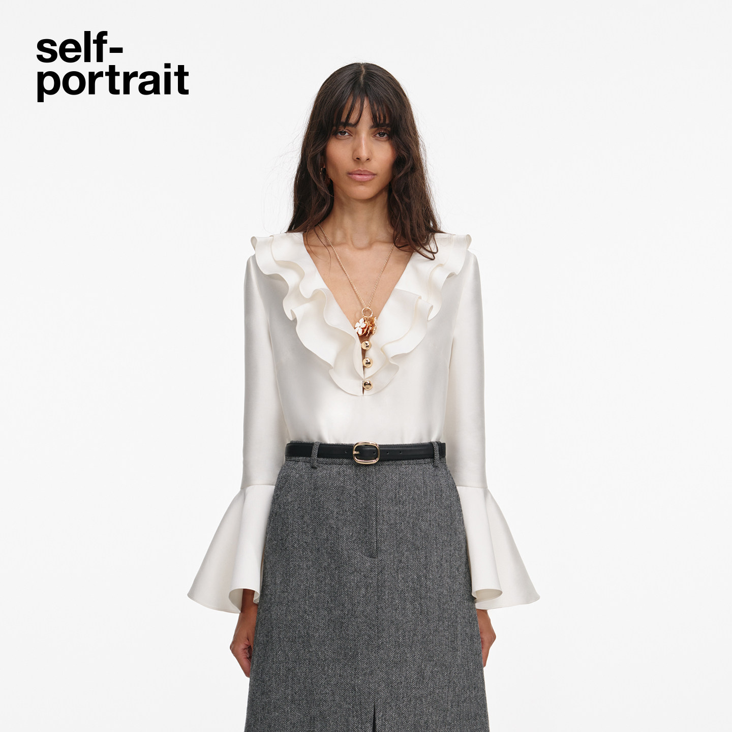 self-portrait喇叭袖衬衫