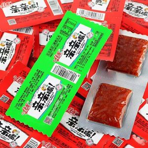25包佳龙亲亲嘴辣条麻辣烧卫生佳龙辣小零食怀旧食品大礼包整箱