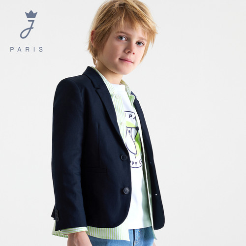 Jacadi Paris 陪伴孩子度过每个美好时刻