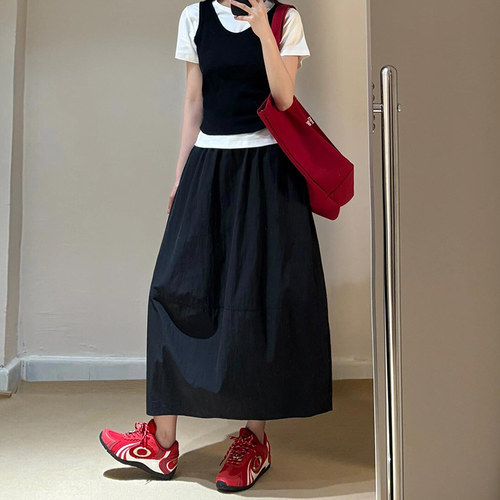 黑色山本半身裙女2026夏季新款高腰小个子a字休闲百搭抗皱伞裙