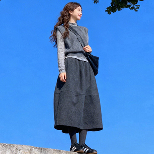 深灰色毛呢半身裙女秋冬2026新款a字伞裙中长款蓬蓬泡泡花苞裙子