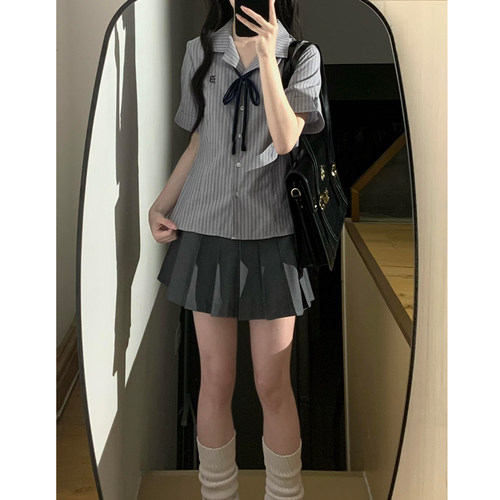 夏季灰色JK学院风高腰显瘦短裙
