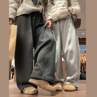 灰色弯刀裤女春秋冬2025新款高腰直筒阔腿裤糯米加绒香蕉运动裤子