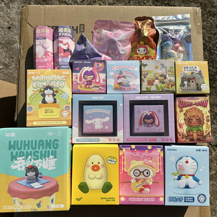 萌趣馆清仓特价盲盒集合三丽鸥玉桂狗HelloKitty哆啦A梦吾皇王者