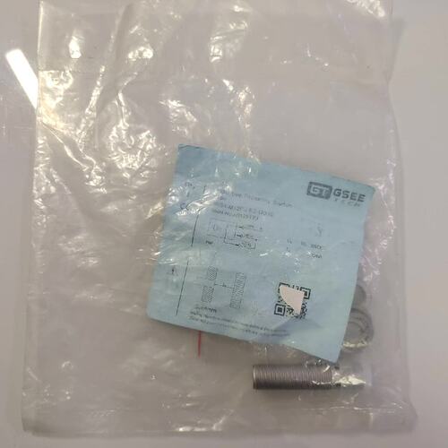 议价MicroDeteors接近开关IRB4-M12PJ-E2-G039IRB4M12PJE2G039