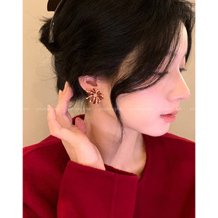 璀璨烟火~酒红色锆石烟花耳钉女2025年新款爆款精致耳环轻奢耳饰