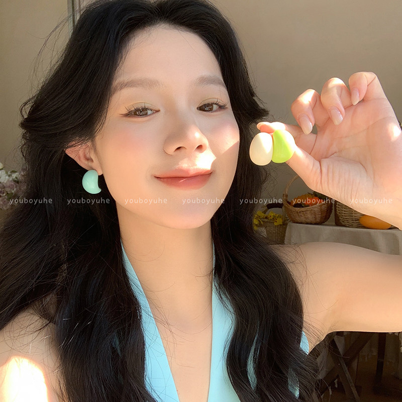 春日多巴胺~清新糖果色弧形耳环女海边度假风银针耳钉高级感耳饰