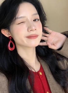 钟楚曦同款复古港风新年红色耳钉女镂空水滴耳环小众设计夸张耳饰