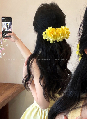 易梦玲同款发夹！美人鱼造型超大香蕉夹女高级感后脑勺黄色一字夹