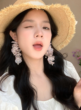 超仙粉色花瓣珍珠高级感耳环耳饰