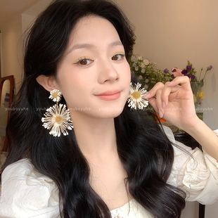 波西米亚度假风黄色编织花朵耳环女小众设计感耳钉耳饰 海岛假日