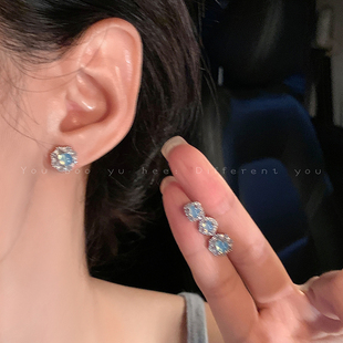冰清玉洁~ 清冷感蓝色锆石耳钉女精致小巧耳环养耳洞睡觉免摘耳饰