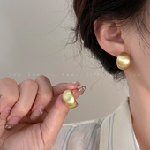 法式 金色拉丝哑光金属耳环女轻奢高级感精致耳钉复古港风百搭耳饰