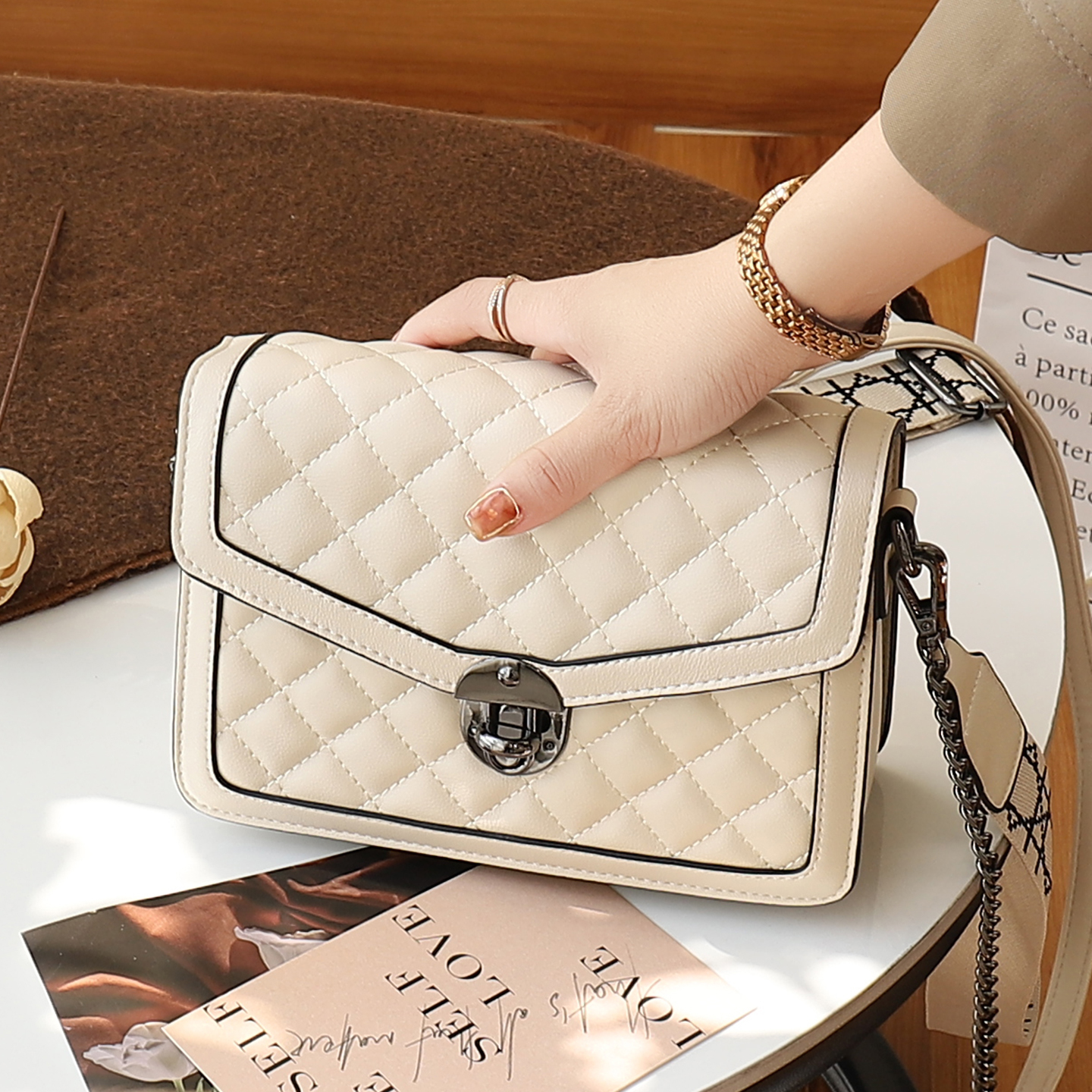 菱格小方包女包2025新款高端大气单肩斜挎包轻奢百搭锁扣链条包包