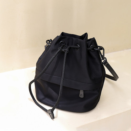 牛津布包女斜挎包百搭时尚水桶包