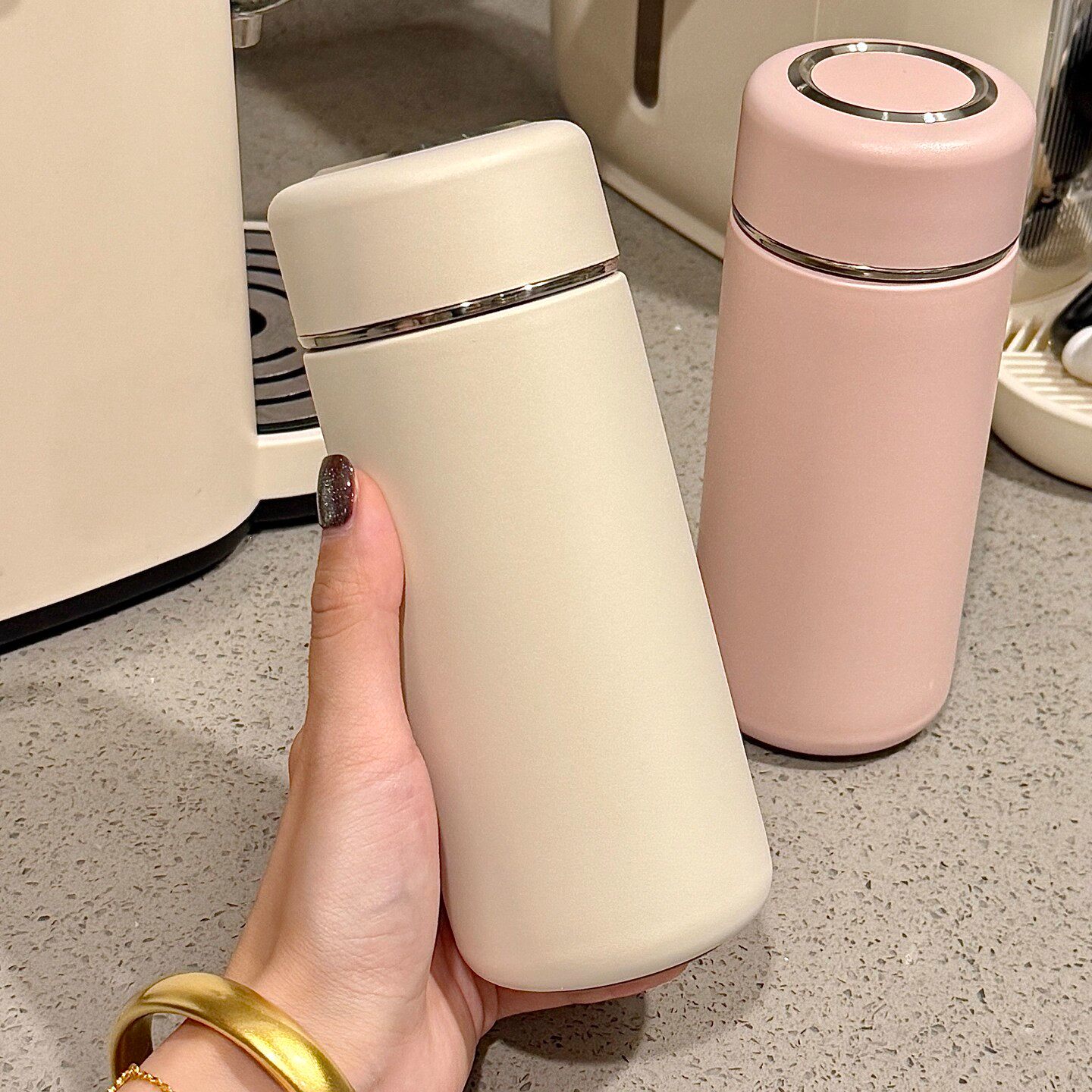 迷你保温杯女生2024新款高颜值小巧便携口袋简约女士泡喝茶水杯子