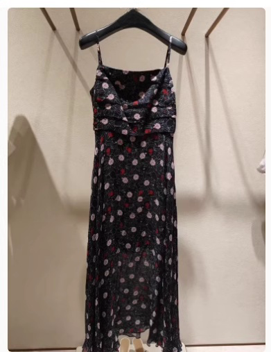 现货速发歌家商场同款24夏季新款复古碎花吊带连衣裙女EWE353Y108
