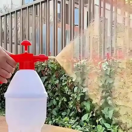高压式喷水壶浇花喷壶酒精84消毒水按压式小型喷雾器喷瓶高压喷洒