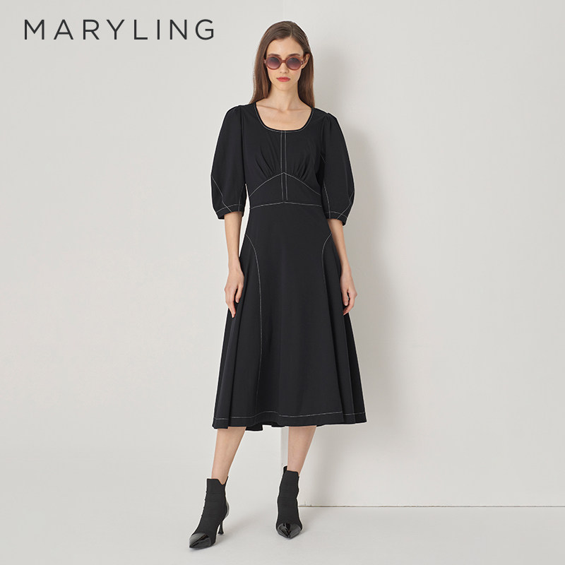 MARYLING玛俪琳初秋季新品黑白线条方领泡泡袖连衣裙A1DF
