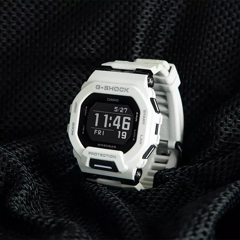 卡西欧男女智能蓝牙计步运动手表