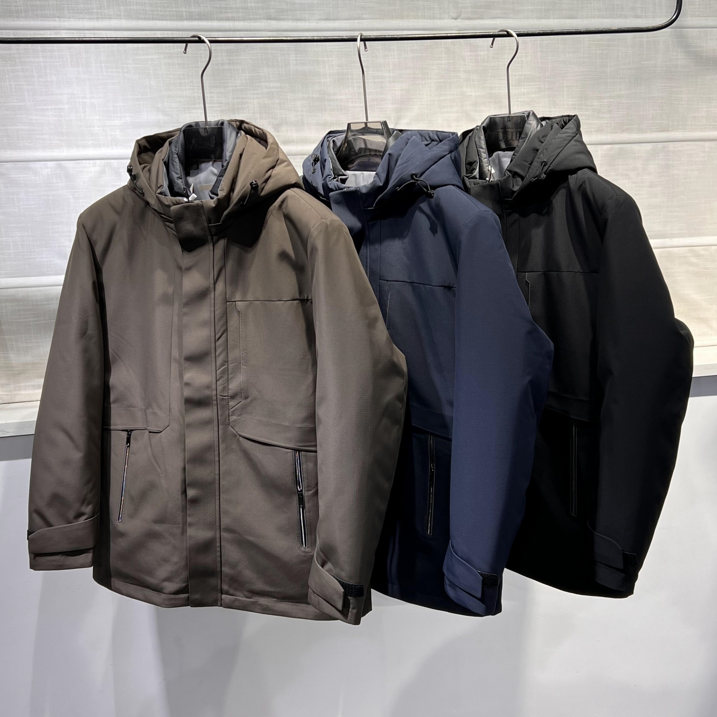 男士加厚休闲鹅绒服爸爸冬装外套